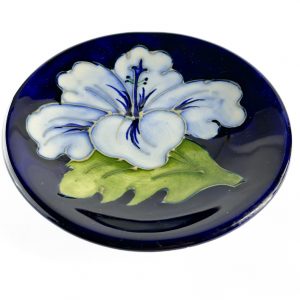 Vintage Moorcroft Pottery Pin Dish Coaster Decorated With white Hibiscus Flower 12cm (number 7)